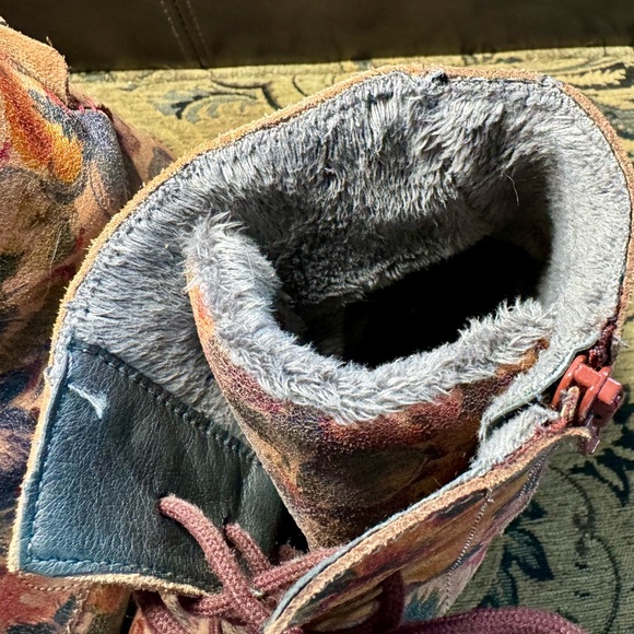 Joseph Seibel fur lined zipper boots - Picture 11 of 11